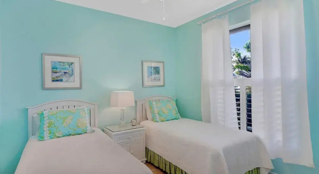 COPPER20 5 Bedroom Holiday Home by Marco Naples Vacation Homes, Забронировать Отель Отели в центре Марко-Айленд, в центре