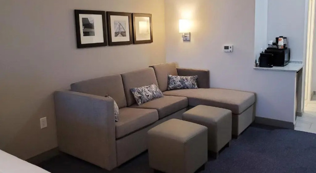 Люкс Comfort Suites Scottsdale Talking Stick Entertainment District