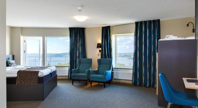 Четырёхместный номер Standard с балконом Bohusgården Hotell & Konferens