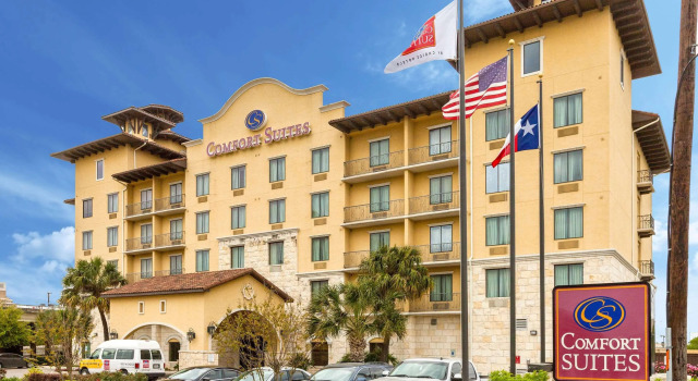 Comfort Suites Alamo-River walk, Забронировать Отель Отели Сан-Антонио 3 звезды, рядом с Alamo Plaza, 3*