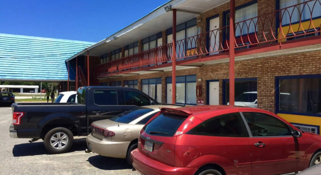 Gordon Highway Inn, Boek Hotel Hotels in Georgia met parkeren, Parkeren