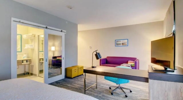 Люкс Hampton Inn & Suites Boston/Stoughton, Ma