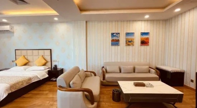 Семейный люкс Tianfu Business Hotel