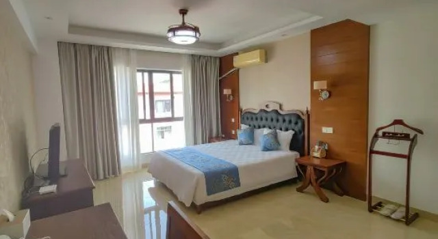 Люкс Comfort Return Homestay (Sanya Hailv Duty Free City Eternal Love Store)