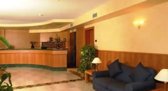 New York, Book Hotel Hoteller i Friuli Venezia Giulia med parkering, Parkering