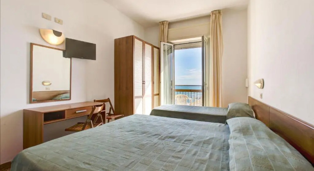 Hotel Atlas, Забронировать Отель Отели Римини с бассейном, Бассейн