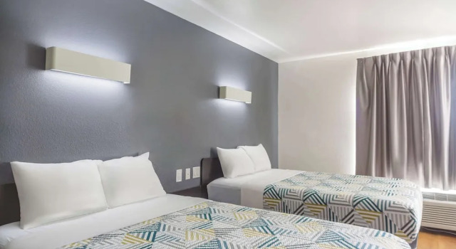 Standard Zimmer Motel 6-Laredo, TX - Airport