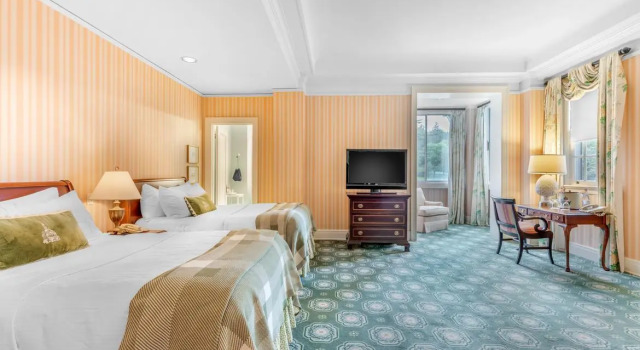 Четырёхместный номер Premier The Omni Homestead Resort & Spa