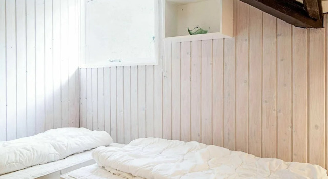 Magnificent Holiday Home in Aakirkeby near Sea, Book Hotel 3-stjernede hoteller i Hovedstaden region, 3*