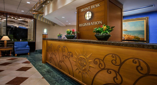 Pixar Place Hotel, Забронировать Отель Отели Анахайм с завтраком, рядом с Anaheim Gardenwalk, Завтраки