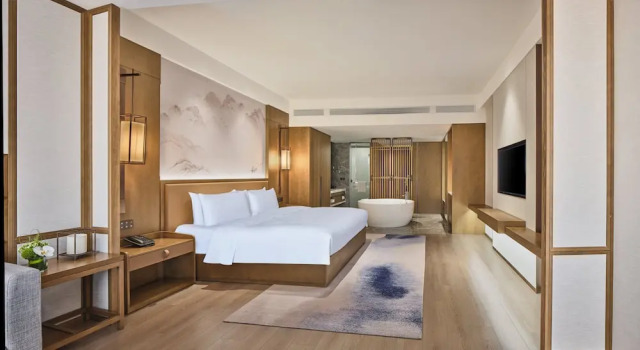 Двухместный полулюкс Crowne Plaza Chengdu Wuhou by IHG