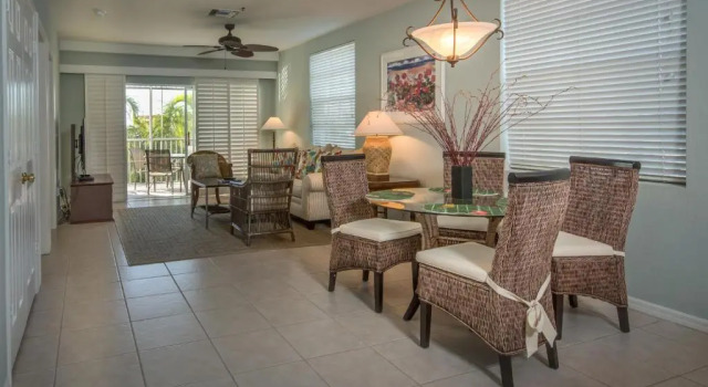 Люкс с 2 комнатами Olde Marco Island Inn and Suites