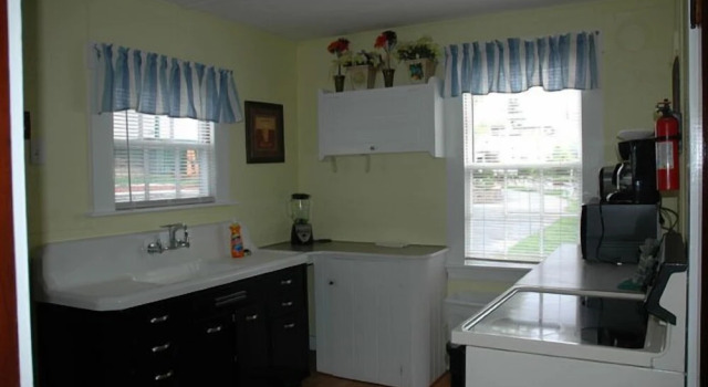 Коттедж Premium Channel Watefront Cottages