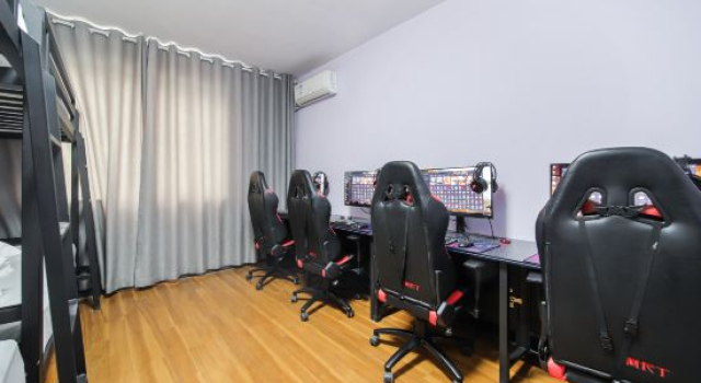 Кровать в общем номере Lemon E-sports Homestay (Zhengzhou East High-Speed Rail Station)