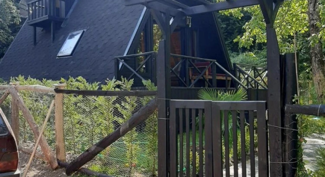 Enchanting Bungalow with Garden in Sapanca, Varaa Hotelli Hotellit Marmara-alue pysäköinnillä, Pysäköinti