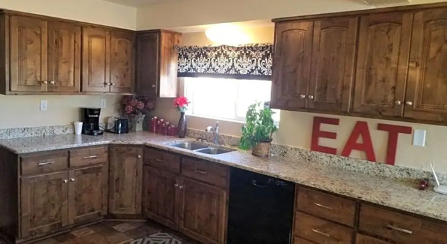 Коттедж с 2 комнатами Bryce Valley Lodging