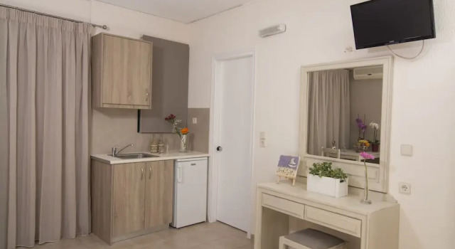 Студия с балконом Rainbow Hotel Apartments