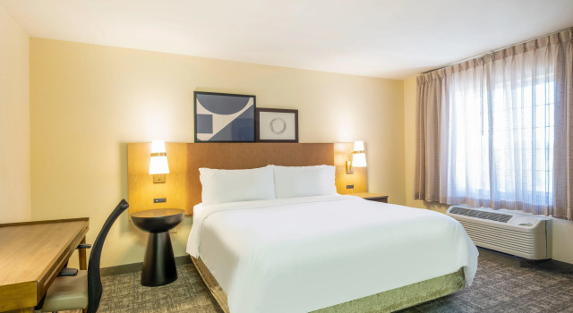 Staybridge Suites Milwaukee Airport South, Rezervați Hotel Franklin 