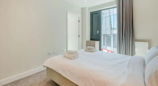 Spacious and Bright Apartments in Brentford, Varaa Huoneisto Asunnot kohteessa Merseyside, Huoneisto