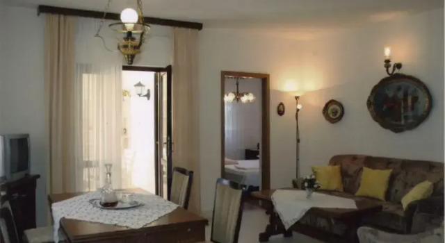 Apartments Marius, Varaa Huoneisto Brac Island Omiš