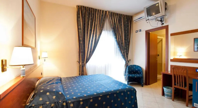 Standard Kahden hengen huone 4 Pini Hotel