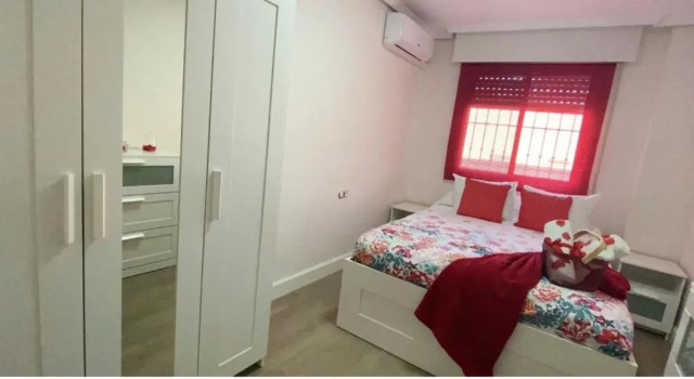 Apartment With 3 Bedrooms in Almería, With Wonderful City View, Furnished Terrace and Wifi - 2 km From the Beach, Забронировать Апартаменты/квартира Апартаменты Альмерия, рядом с Художественный музей в центре Альмерии, Апартаменты/квартира