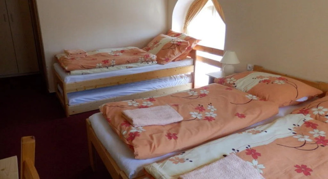 Penzion Pod Zvonem, Rezervovat Hotel Hotely v Olomouc Region s parkováním, Parkování