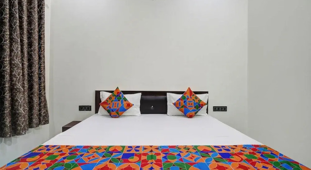 Номер Deluxe Ram Milan Palace ayodhya