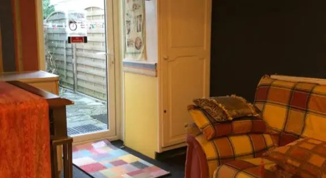 Galway Manor Banba House Sleeps 2-26, Prenota Hotel  