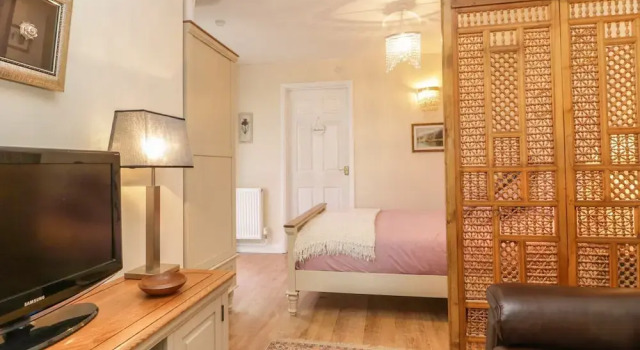Relaxing Studio - Sauna - Luxe Bed - Pet-friendly, Varaa Lomakoti Mökit kohteessa Somerset, Mökki