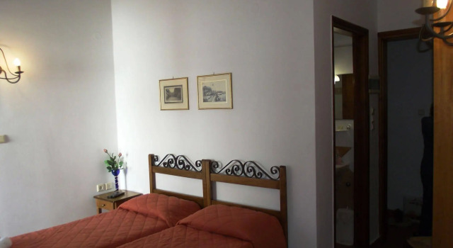 Iliada Rooms
