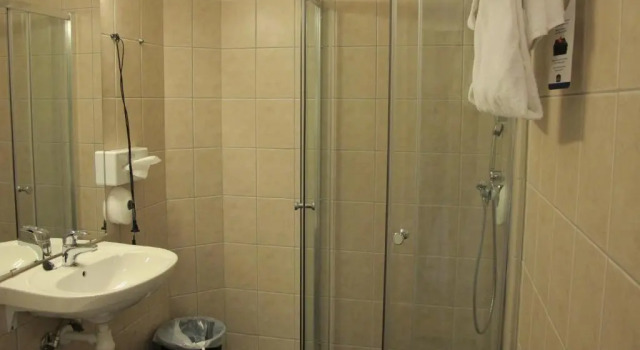 Трёхместный номер Standard Chesterfield Hotel