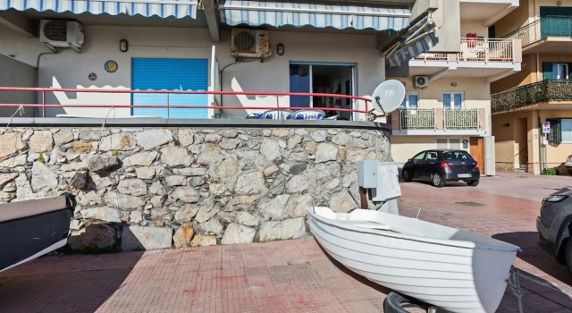 Charming Apartment in Furci Siculo With Terrace, Book Apartment Furci Siculo Sicily