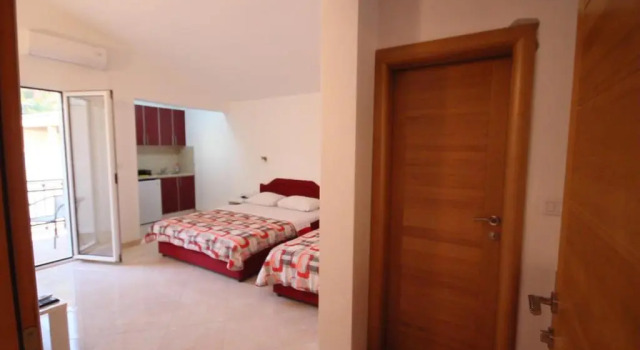Apartments Percobic, Book Apartment Sutomore Bar County