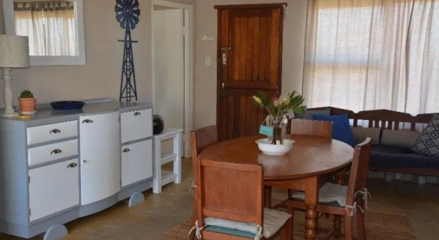 Haus Windhoek - Charming Coastal Escape, Забронировать Отель Стрёйсбай Оверберг