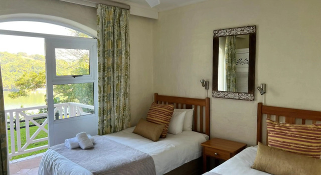 Caribbean Estates 29 Montego Bay, Забронировать Отель Порт-Эдвард Wild Coast, рядом с Аквапарк Wild Waves