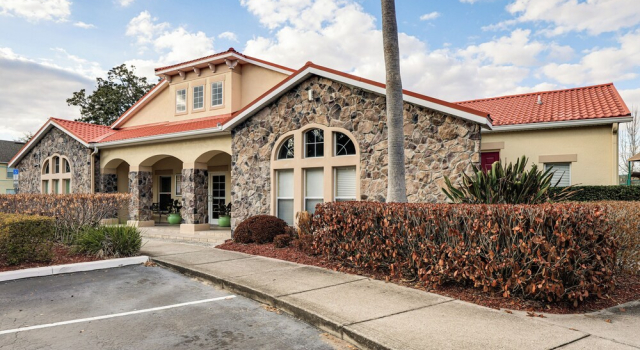 5 Mi to Wdw! Spacious Resort Escape w/ Pool Access