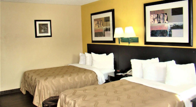 Четырёхместный номер Standard Baymont by Wyndham Front Royal Near Shenandoah National Park