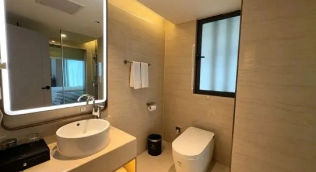Двухместный люкс Deluxe с видом на улицу Vienna International Hotel (Zhangjiajie Tianmenshan Branch)