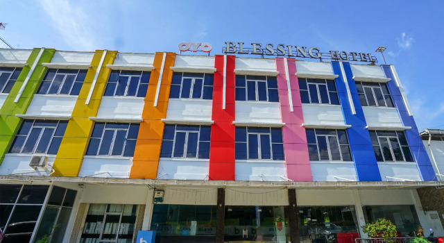 OYO 575 Blessing Hotel, Boek Hotel Palembang Sumatra