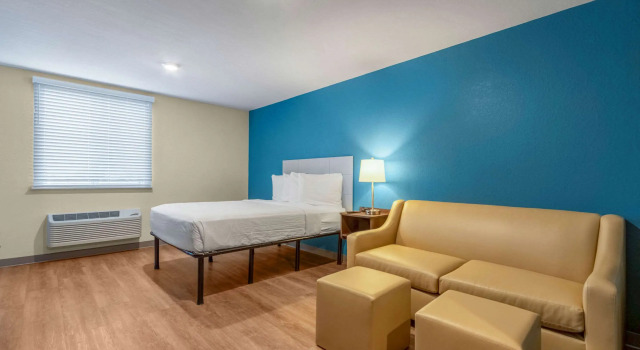 Двухместный номер Standard WoodSpring Suites Miramar