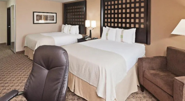 Двухместный номер Standard Holiday Inn Hotel & Suites Tulsa South by IHG