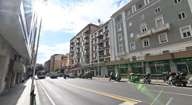 IzzHome Holiday Terrace, Забронировать Апартаменты/квартира Кальяри Южная Сардиния, рядом с Национальный археологический музей