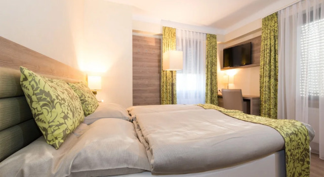 Трёхместный номер Standard Hotel Saint Fiacre