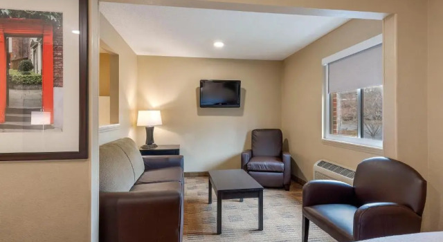 Четырёхместная студия Studio 6 Suites Charlotte, NC - Tyvola Rd Executive Park