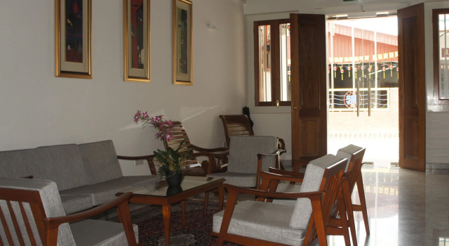 Номер Standard Heeren Straits Hotel