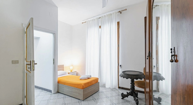 Guesthost - Piazza Pretoria Roomy Flat With Balconies X8