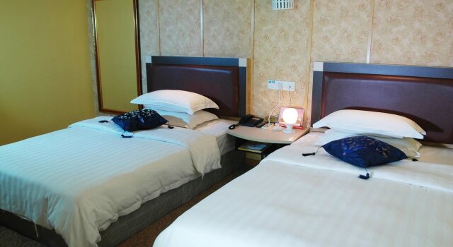 Home Club Hotel Shimao Branch, Забронировать Отель Отели Гуанчжоу 3 звезды, рядом с Станция метро Sun Yat-sen Memorial Hall, 3*