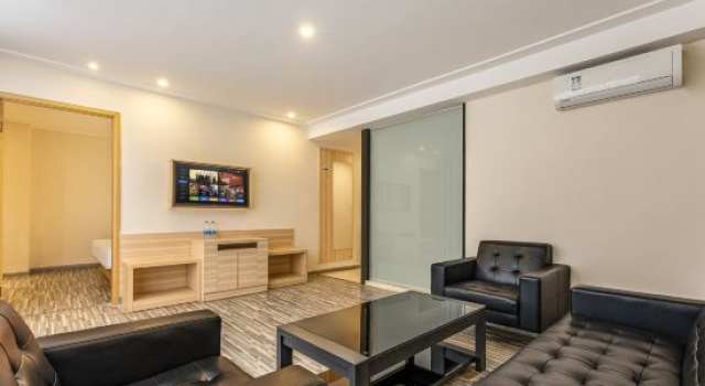Двухместный люкс Deluxe City Comfort Inn Guangzhou Jiahewanggang Metro Station