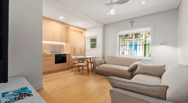 Coastal Living 2 Bedroom in Bondi Beach, Забронировать Апартаменты/квартира Апартаменты Сиднея, рядом с Королевский гольф-клуб Сиднея, Апартаменты/квартира